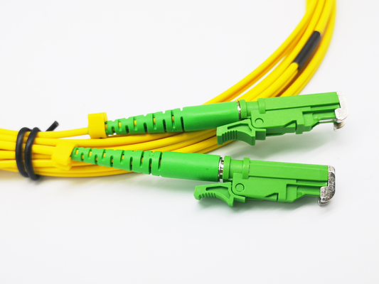 شراء E2000 APC إلى SC UPC الألياف البصرية التصحيح الحبل كابل الناهض المفردة البسيط 1.8MM LSZH التصنيع عبر الإنترنت